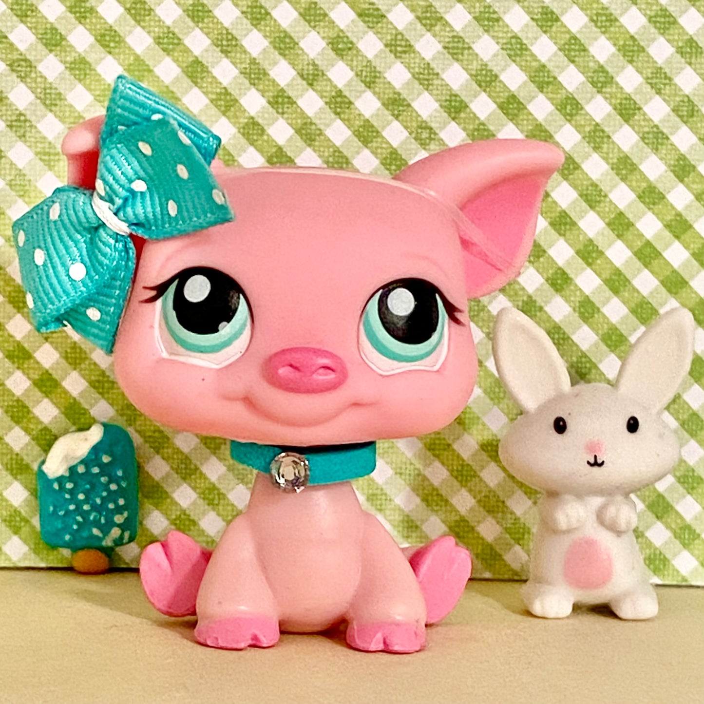 Authentic Vintage Littlest Pet Shop Pig No. 330