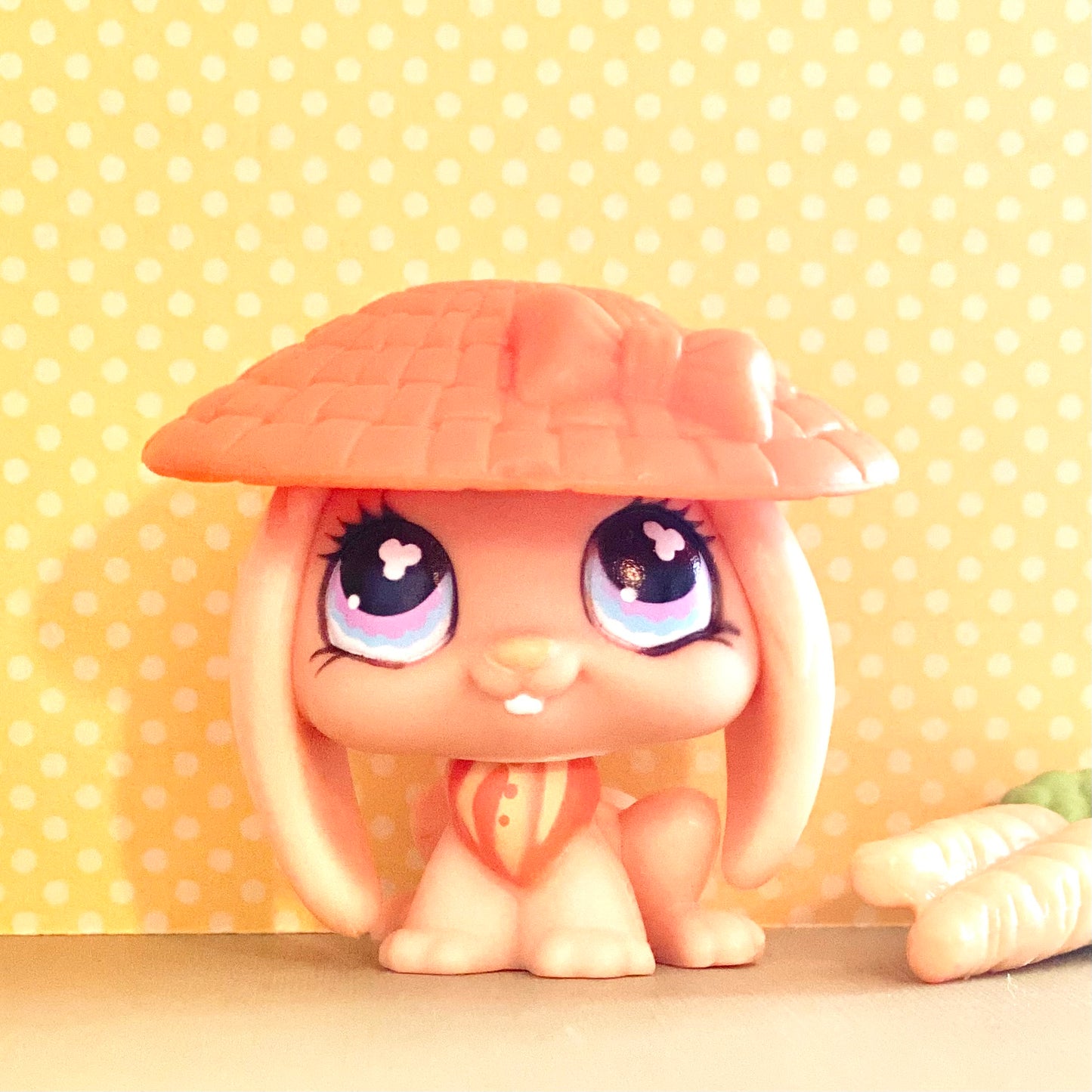Vintage Authentic Littlest Pet Shop Rabbit No. 480 Purple Garden