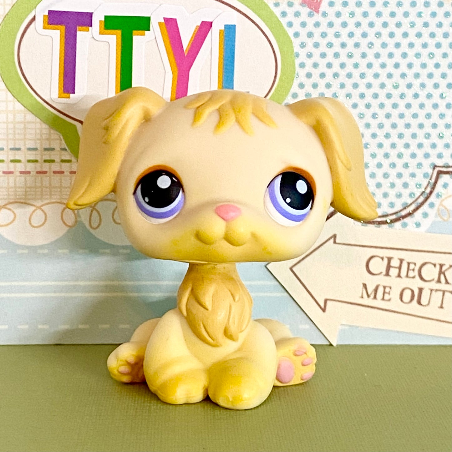 Vintage Authentic Littlest Pet Shop Retriever Dog 268 Yellow Purple Tube