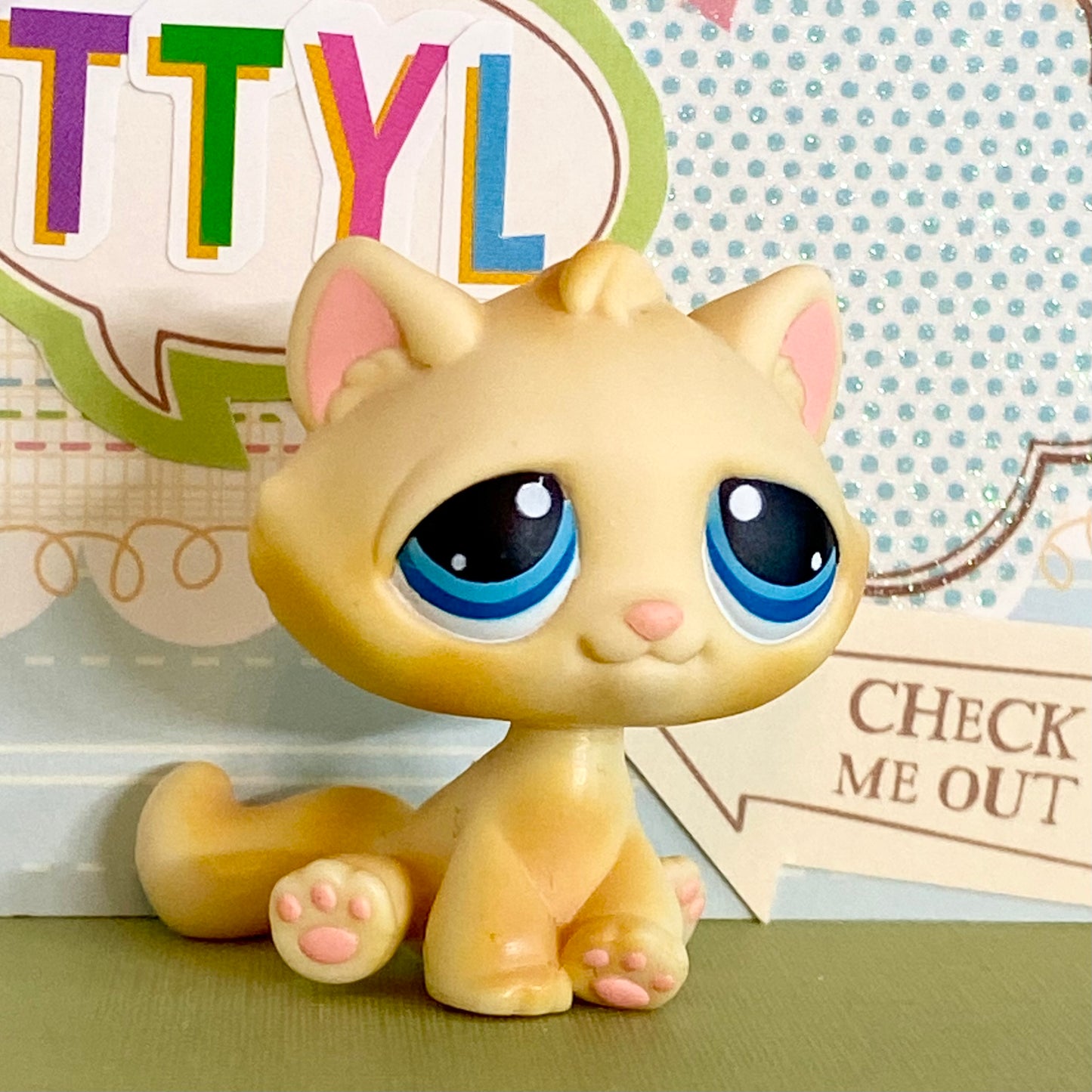 Vintage Authentic Littlest Pet Shop Kitten 122 Yellow Blue