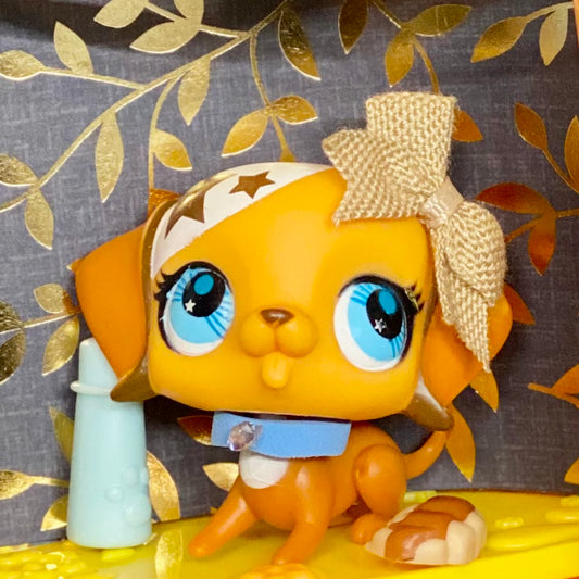 Vintage Authentic Littlest Pet Shop Dog Beagle 2858 Totally Talented Stars Aqua