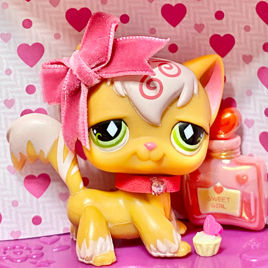 Vintage Authentic Littlest Pet Shop Green Pink Cat 511 Swirl