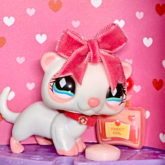Vintage Authentic Littlest Pet Shop Ferret 520 Diamond Birthday Celebration White Aqua