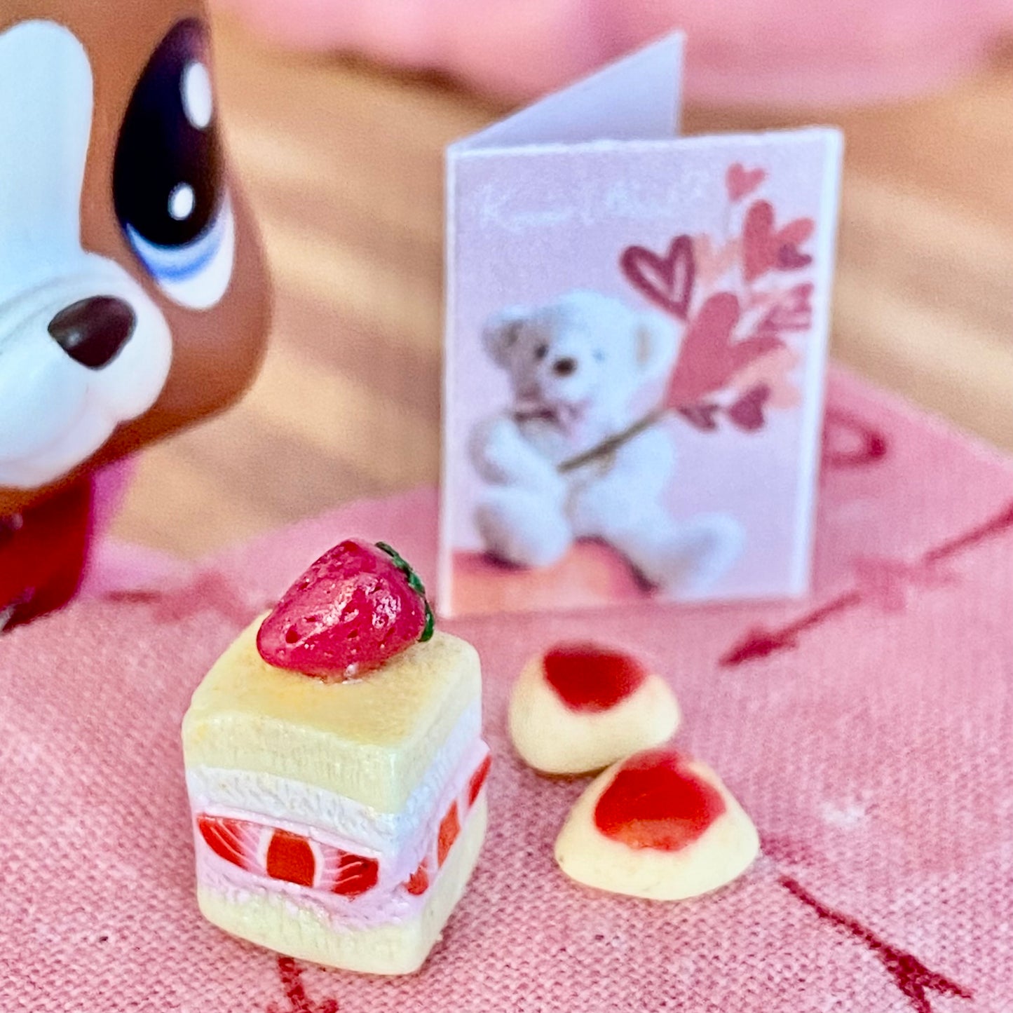 Petite Strawberry Shortcake Valentine Set