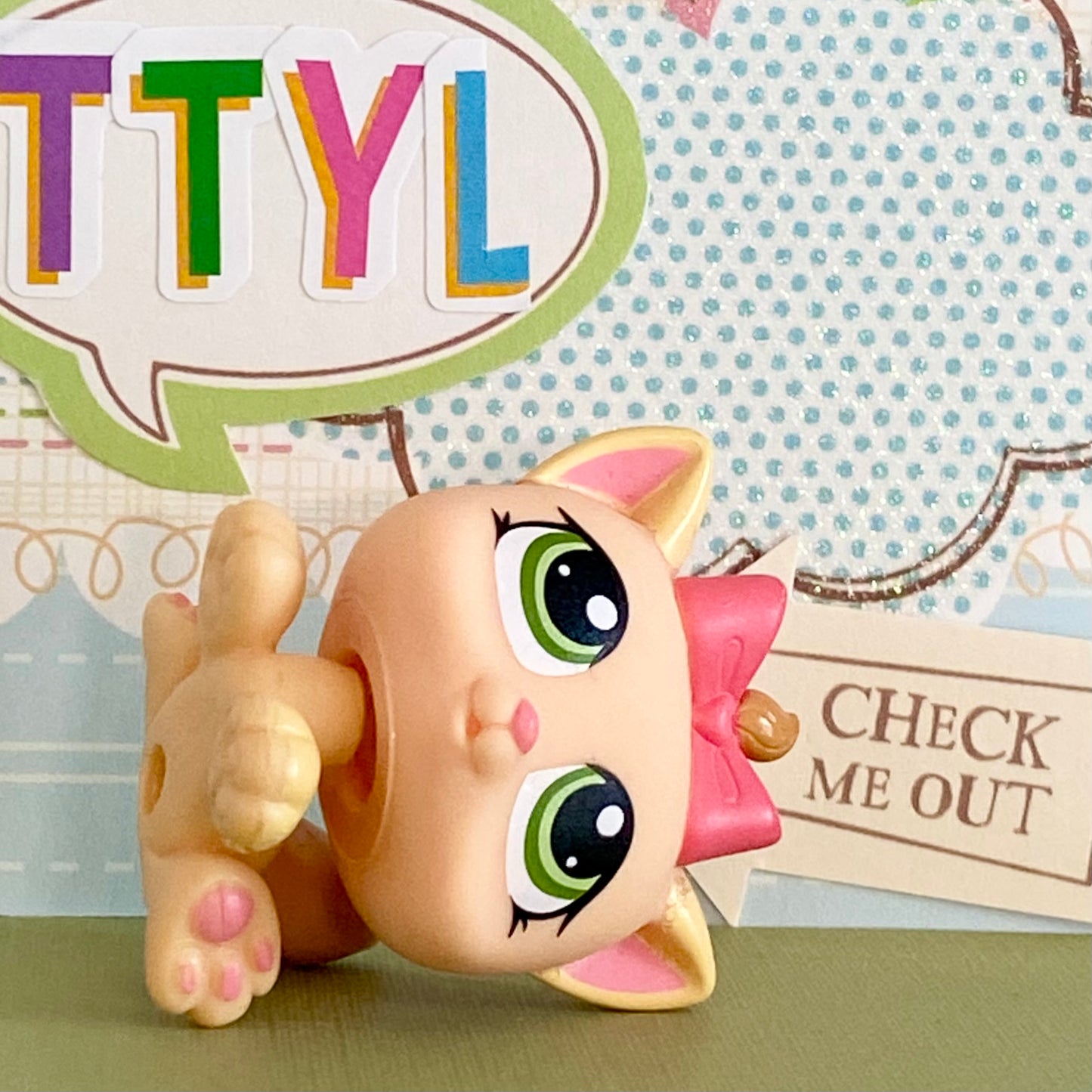 Vintage Authentic Littlest Pet Shop LPS Cat Kitten 1336 Petriplets Green Pink