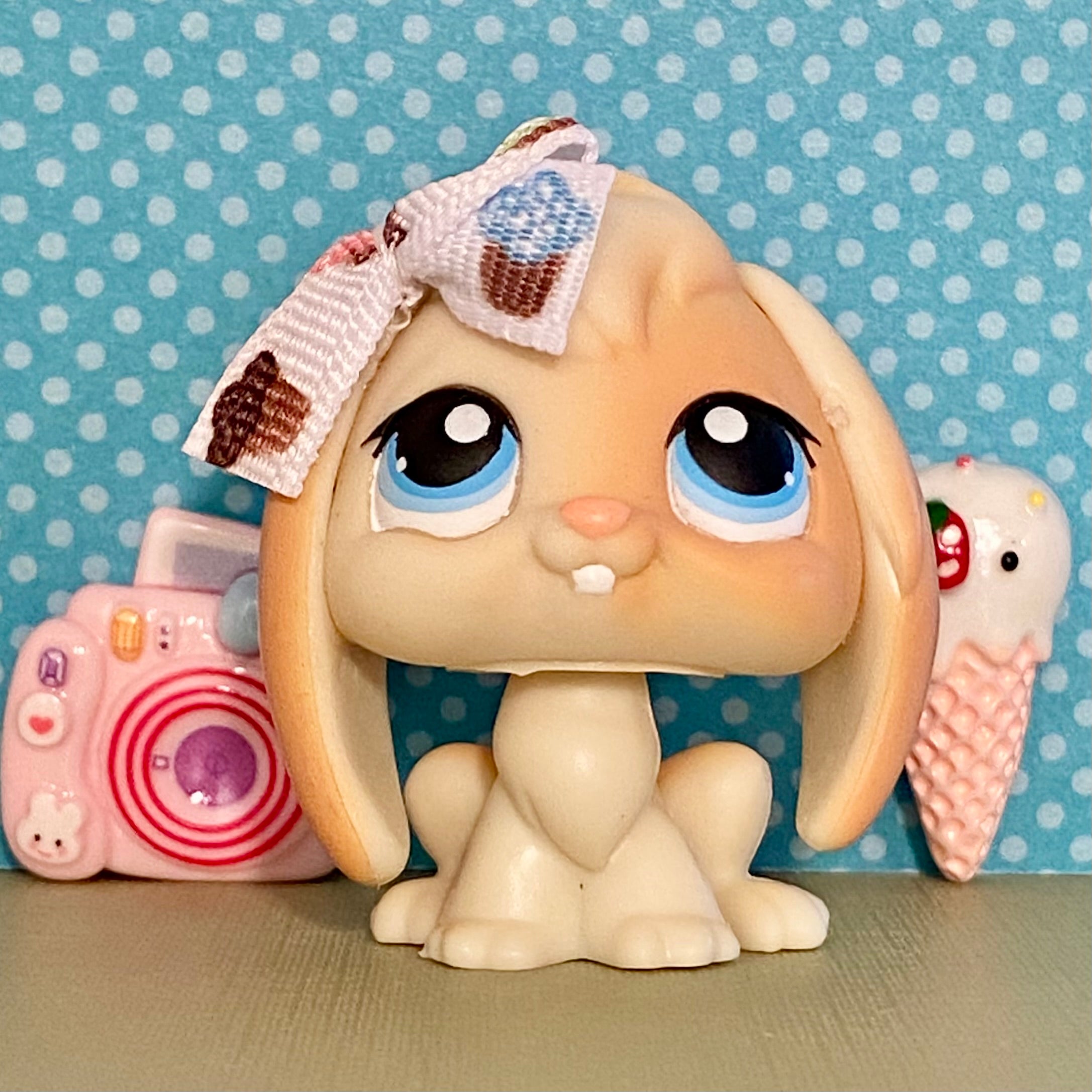 Vintage Authentic Littlest Pet Shop LPS Rabbit No. 95 – Tiny Things You ...