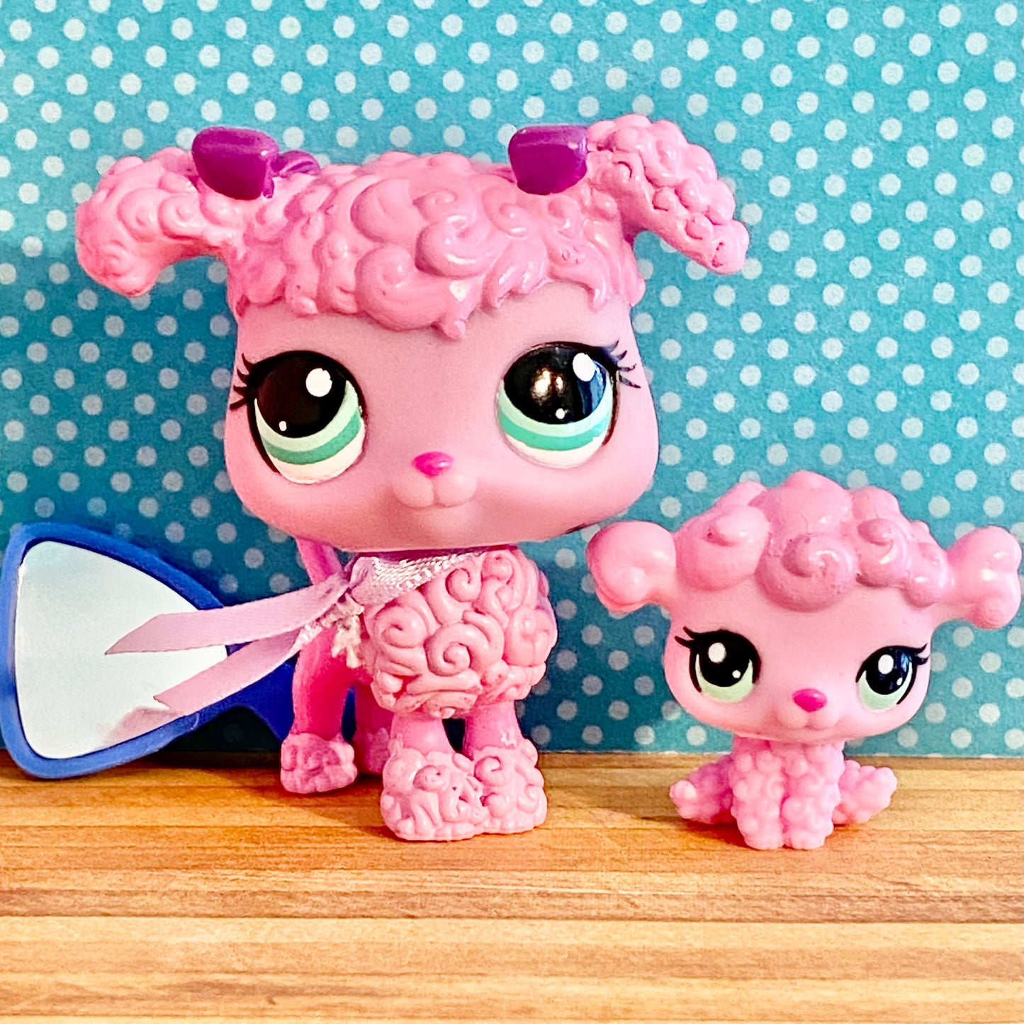Vintage Authentic Littlest Pet Shop Poodle Dog 3599 Mommy and Me Pink Aqua